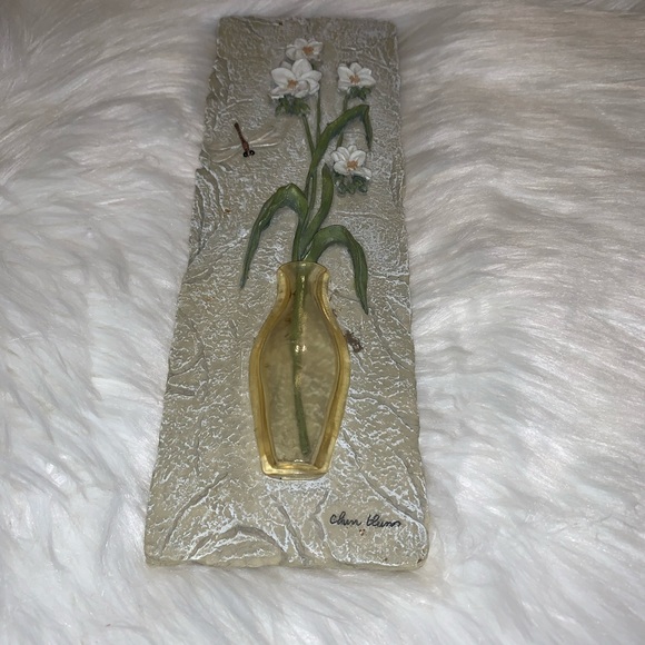 Cheri Blum 3D Resin Wall Art Plaque Flowers in Vase Dragonfly - Picture 6 of 8